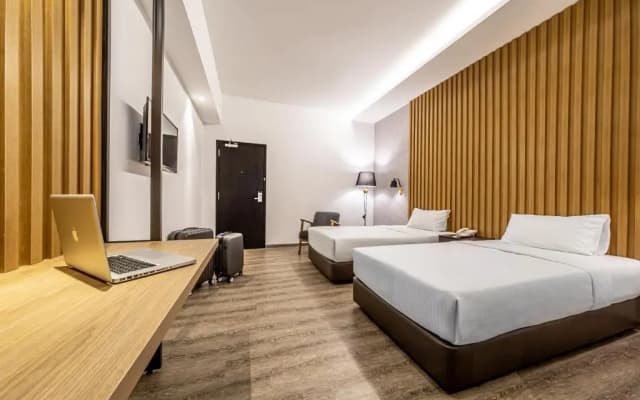Thy Executive Hotel - photo 4