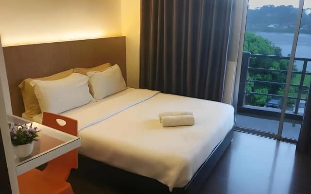 Place2Stay Business Hotel - Waterfront - photo 3