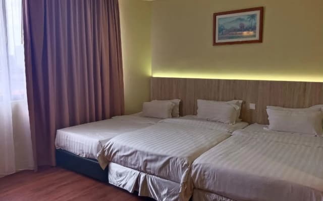 Gaya Centre Hotel - photo 3