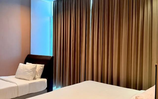 Stirling Suites - photo 3