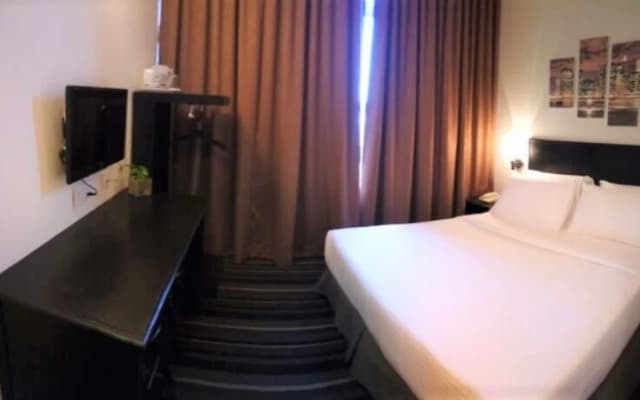 Hotel Sri Sutra - Pusat Perdagangan Seri Kembangan - photo 4