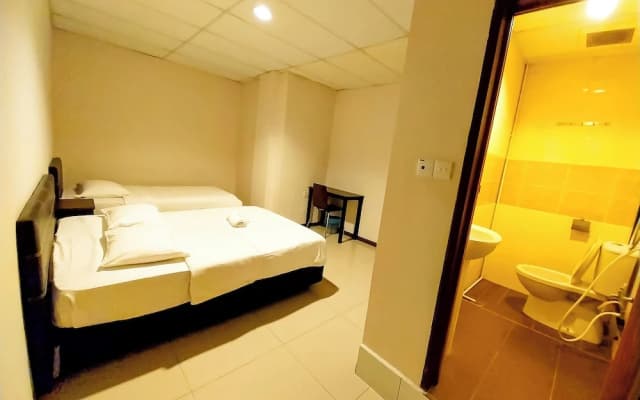 MB Budget Hotel - photo 2