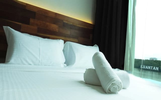 The Riverbank Hotel - photo 5