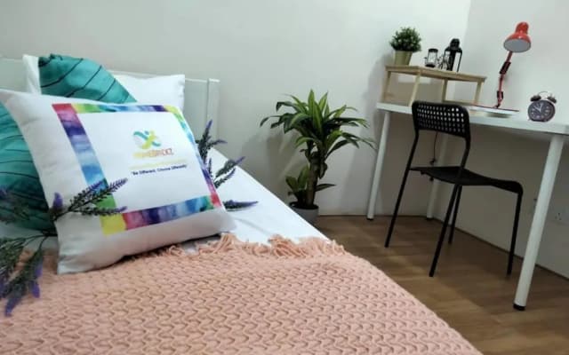 Bed & Pillow Subang Jaya by HomeBrickz - photo 4