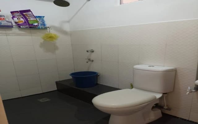 OYO 90437 Homestay Uuc - photo 4