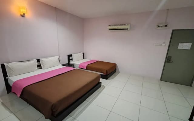 Hotel Kuang Hua Sitiawan Near To (UniKL-MIMET) - photo 4