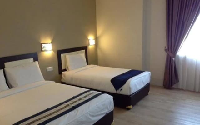 Biz Hotel Shah Alam - photo 5