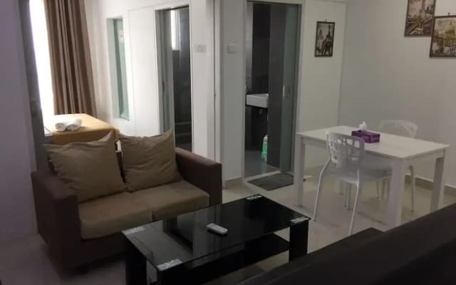 City Living with Panoramic Sea Views at Danga Bay - photo 4