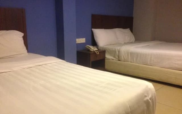 YL Hotel - photo 2