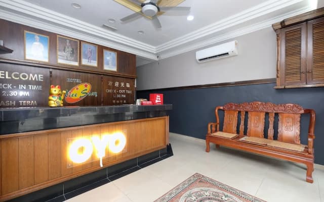 Nice Stay Hotel by OYO Rooms - photo 2