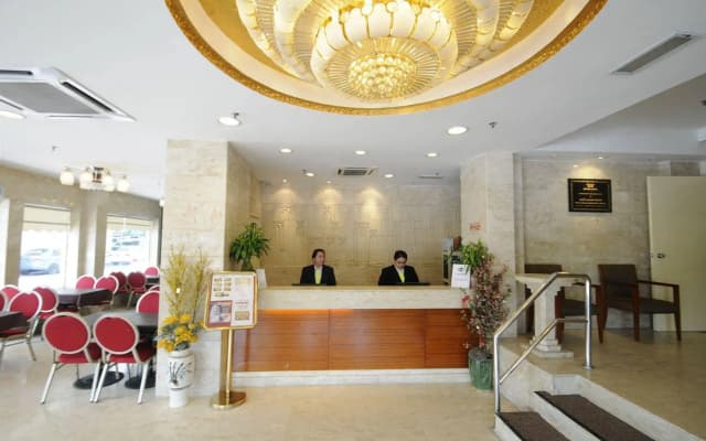 OYO 597 Winner Hotel - photo 2