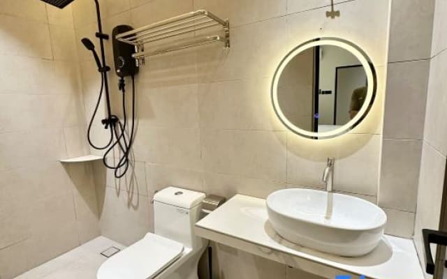Cayana Villa by H&H Leisure Guest House - photo 4