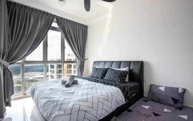 Comfy 3BR Apt @ KSL Daya Near Ikea Tebrau, Parking - photo 2