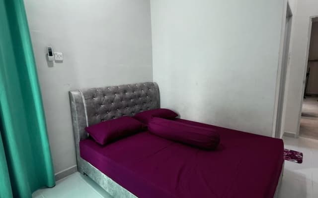 Homestay Selesa KKT Guesthouse - photo 4