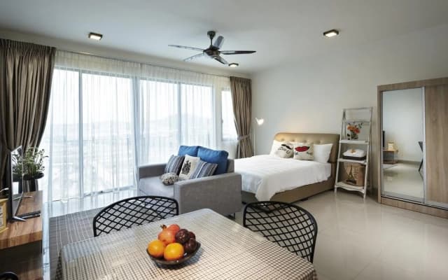 Arch Plus Studio at Trefoil Setia City - photo 3