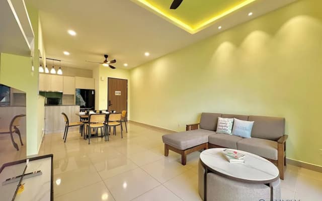 Twin Tower Residence by Stayrene - photo 2