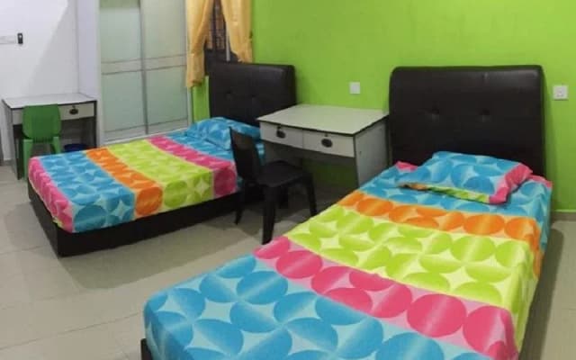 Greenpeace Guesthouse - photo 5