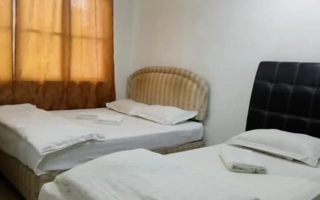 Oyo 988 Malawati Ria Hotel - photo 3