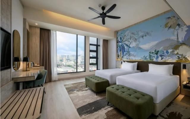 Fifth Avenue Hotel - photo 2