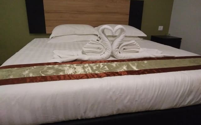 Hotel Amigo - photo 2