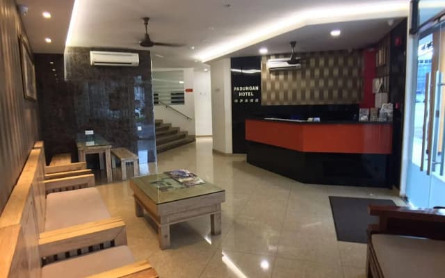 Padungan Hotel - photo 2
