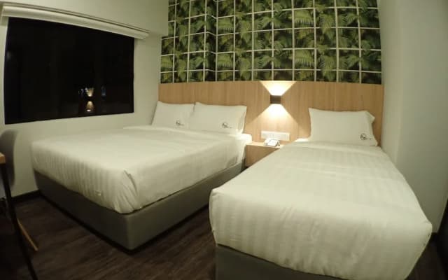 Apex Boutique Hotel - photo 2