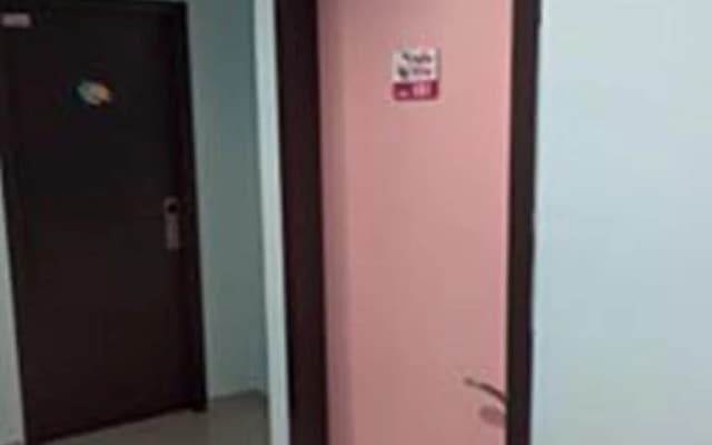 Dolphin Hotel - photo 5