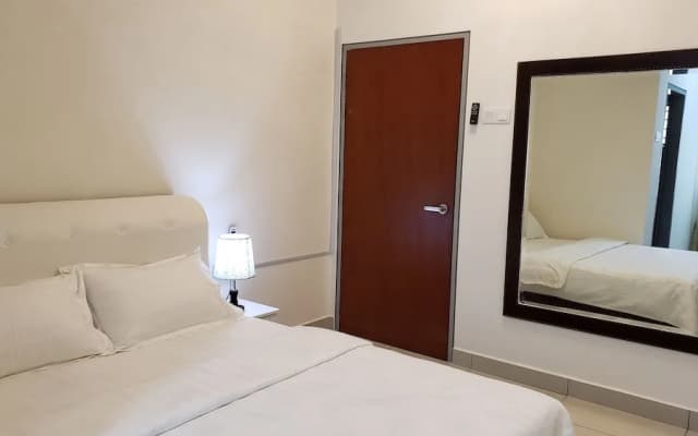 SR Home Stay at KLIA - photo 3