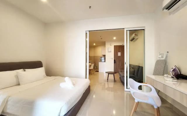 The Shore Kota Kinabalu City Centre by LW Suites - photo 4
