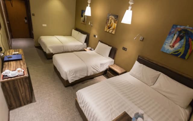 Z Hotel - photo 5