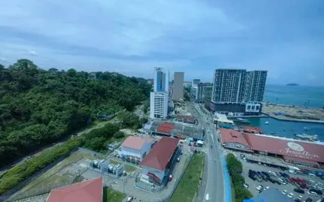 Jesselton Quay Area KK City New Modern by WJ Homestay - photo 2