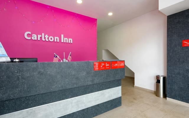 Carlton Inn Bukit Ubi - photo 2