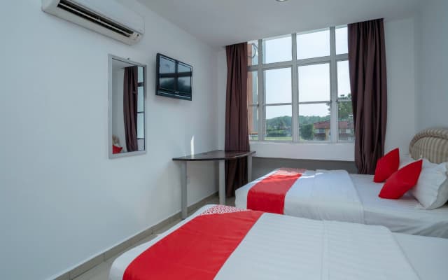 OYO 89441 The Melawati Hotel - photo 3