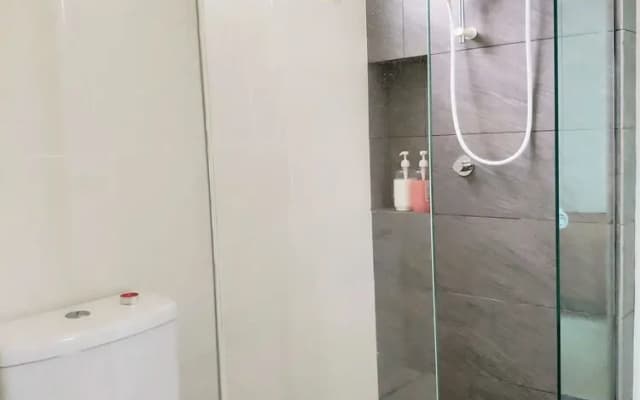 La Thea Residences - Spacious Balcony - photo 5