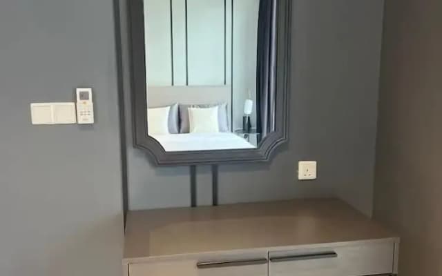 Crystal Suites At Axon Residence - photo 2