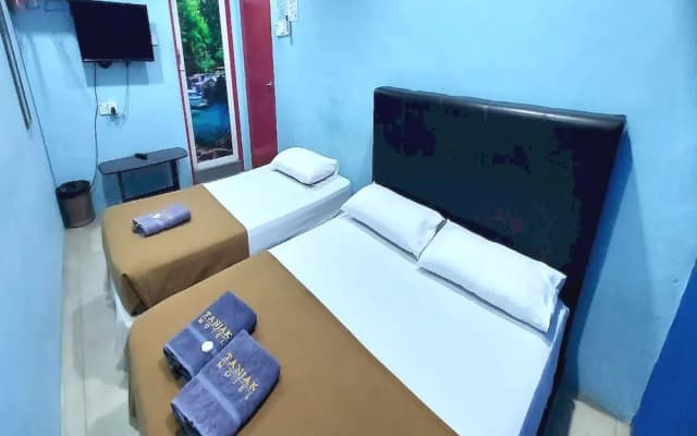OYO 90937 Tanjak Hotel - photo 4