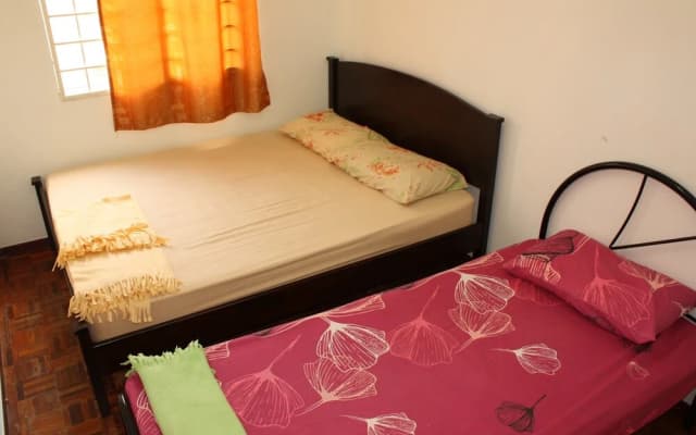 Teratai Homestay Suria Apartment - photo 3