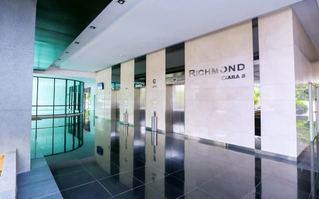 Richmond & Aston Kiara Suites KL - photo 5