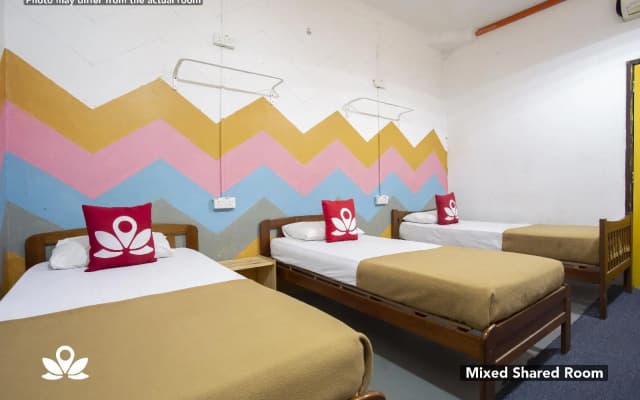 Mari-Mari Guesthouse - photo 4
