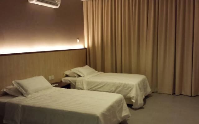 Tribeca Suites Kuching - photo 4
