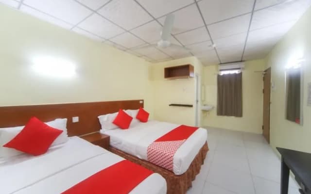 OYO 738 Hotel 81 - photo 3