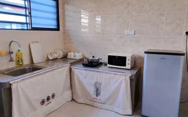 Cozy Homestay Ipoh - Near Station 18 - photo 3