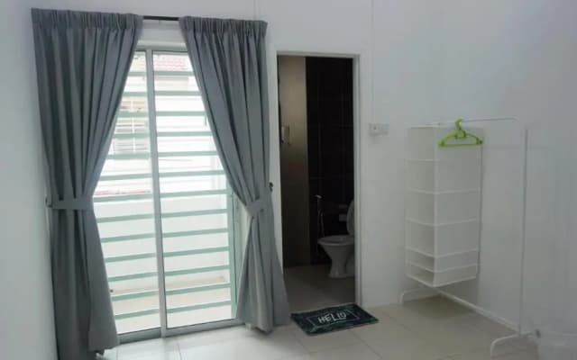 E's Suite- Homestay that fits 8 pax comfortably. - photo 3