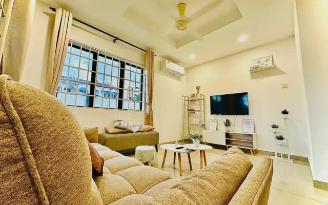 Ipoh Deluxe Family Home by Verve (14 Pax) EECH04 - photo 2