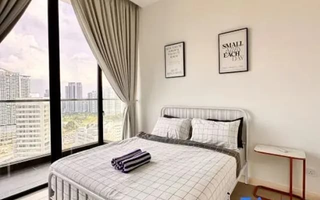 D’Pristine 4 bed room opposite legoland and medini - photo 2