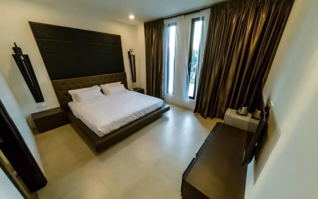 Hermitage Boutique House - photo 4