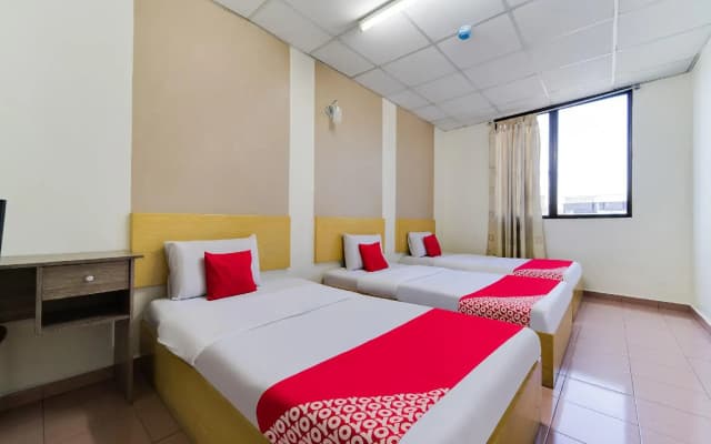 OYO 89461 CP Hotel - photo 5