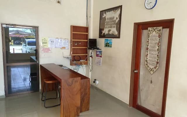 OYO 90868 Oba Hotel - photo 3