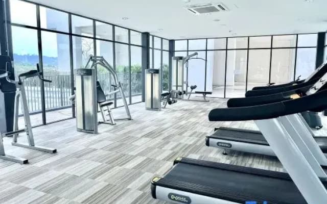 I Cozy home 1-5pax Setia Alam Trefoil Wifi TV SCCC - photo 5