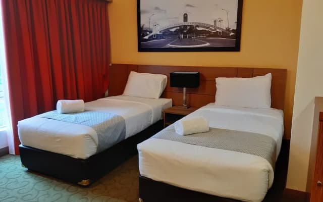 Hotel Scholar's Suites - photo 3